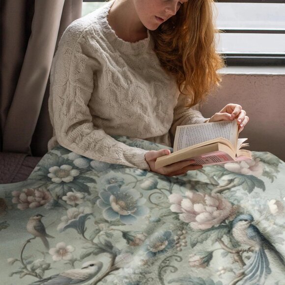 Asian Inspired Throw Blanket, Vintage Floral Soft Fleece, Chinoiserie, NWOT - Picture 3 of 4